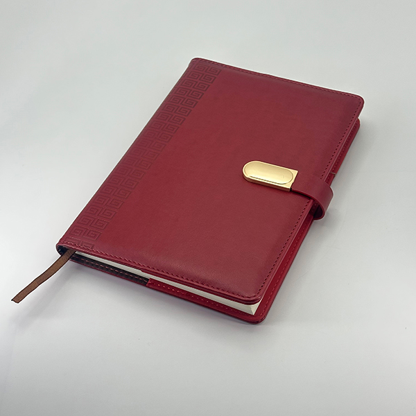 How Can a Paperback Notebook Improve Your Writing and Organization Efficiency?